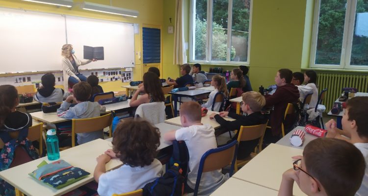 Estelle lecture classe